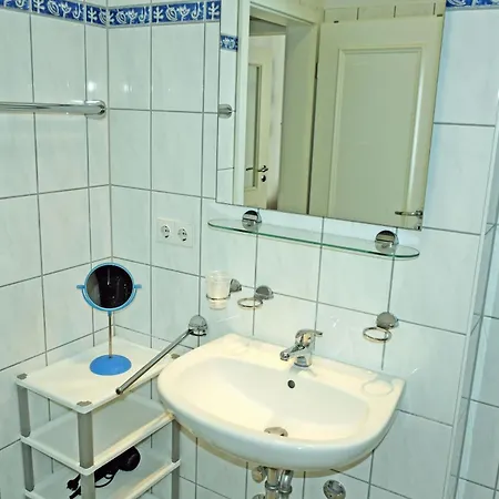 Mit Balkon 500 M Bis Zum Vh