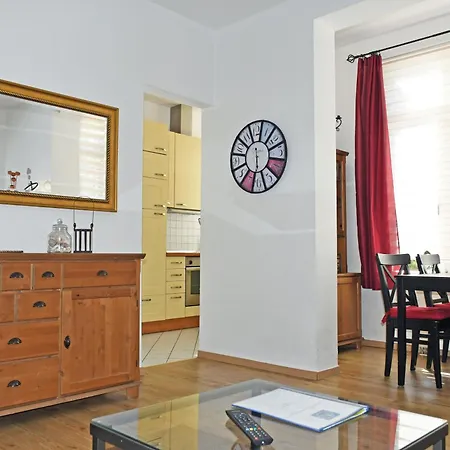 Mit Balkon 500 M Bis Zum Vh Villa *