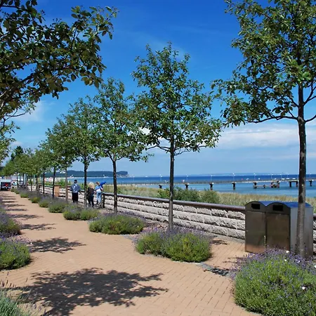 Mit Balkon 500 M Bis Zum Vh Goehren (Ruegen)